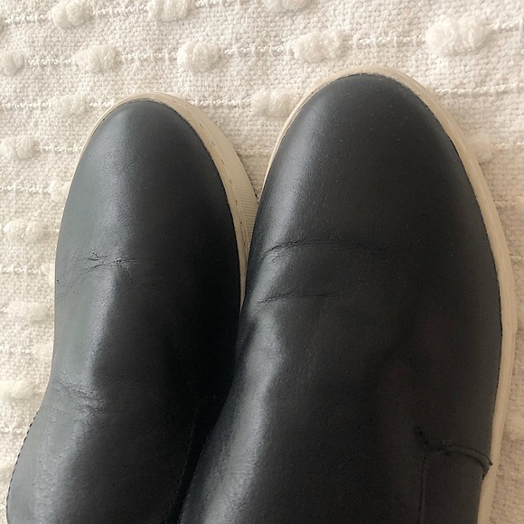 J/Slides Women’s Leather Slip On Sneaker - Picture 7 of 10